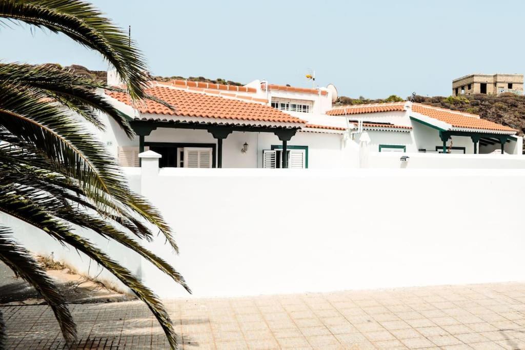Acogedora Casa En Abades En Tranquila Urbanizacion Villa Buitenkant foto