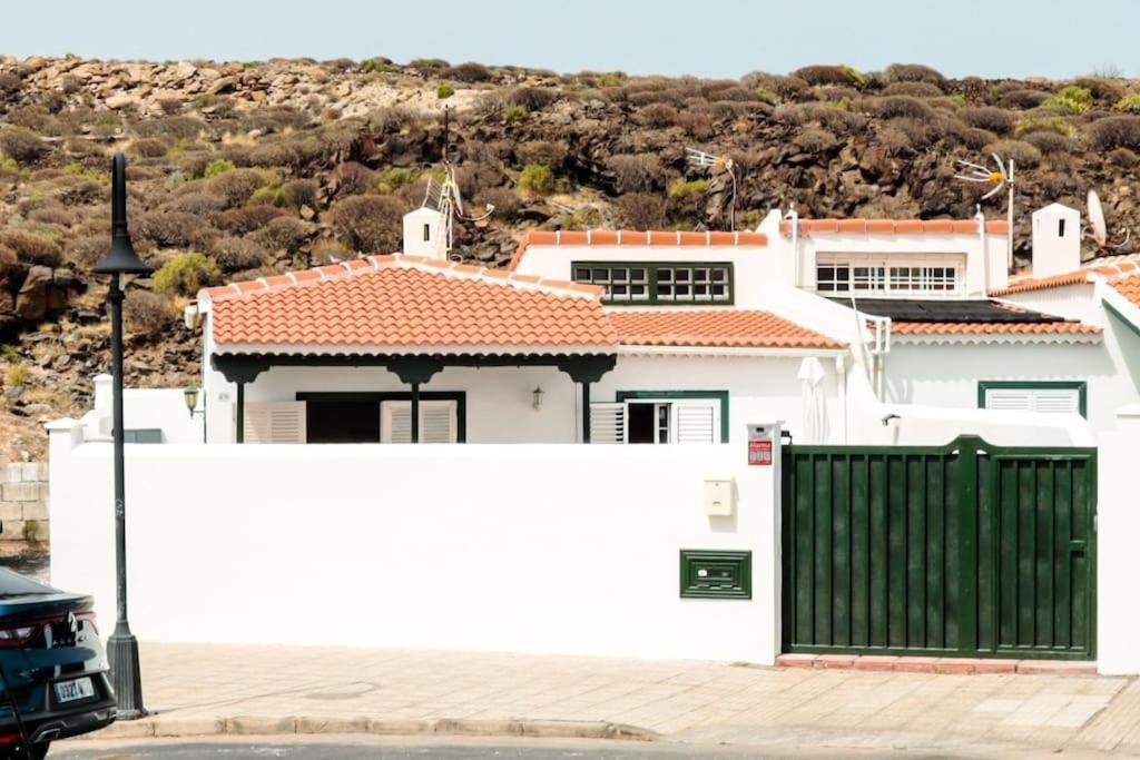 Acogedora Casa En Abades En Tranquila Urbanizacion Villa Buitenkant foto
