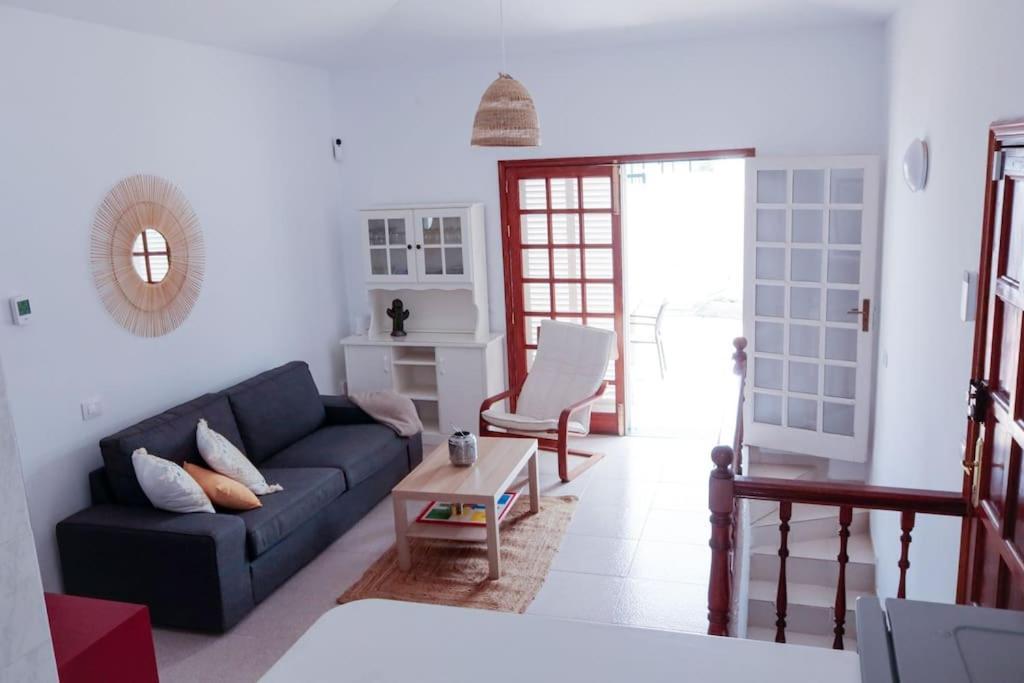 Acogedora Casa En Abades En Tranquila Urbanizacion Villa Buitenkant foto
